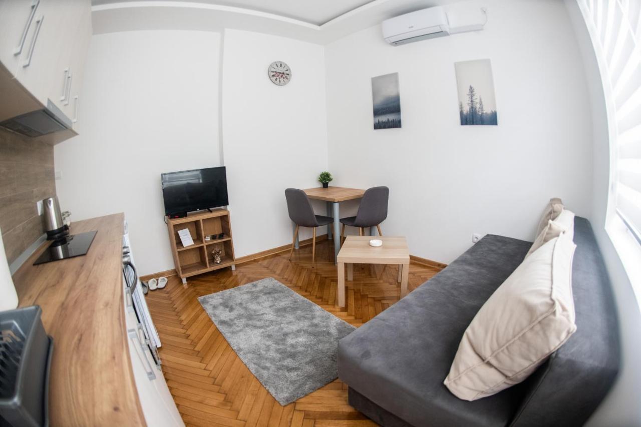 Apartman Tea 3 Belgrado Exterior foto