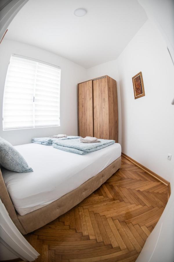 Apartman Tea 3 Belgrado Exterior foto