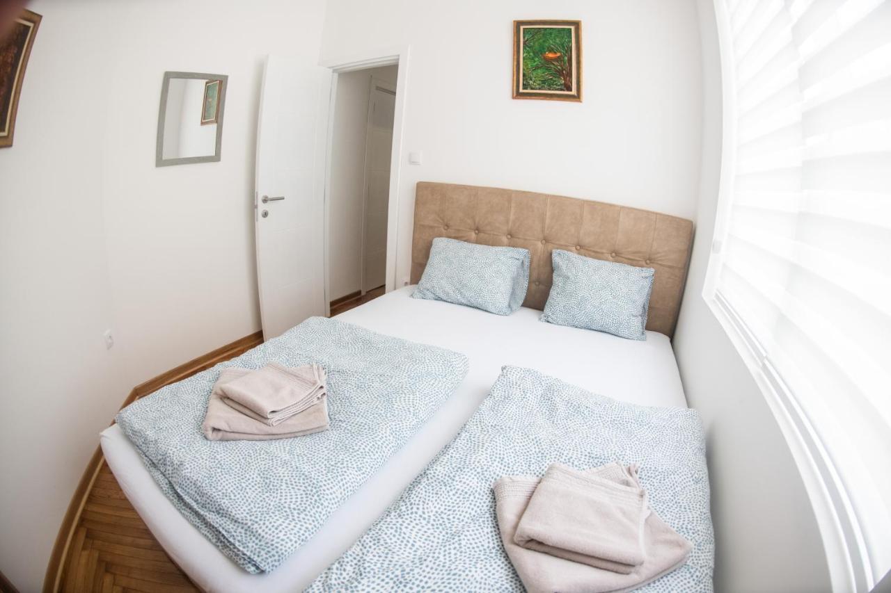 Apartman Tea 3 Belgrado Exterior foto